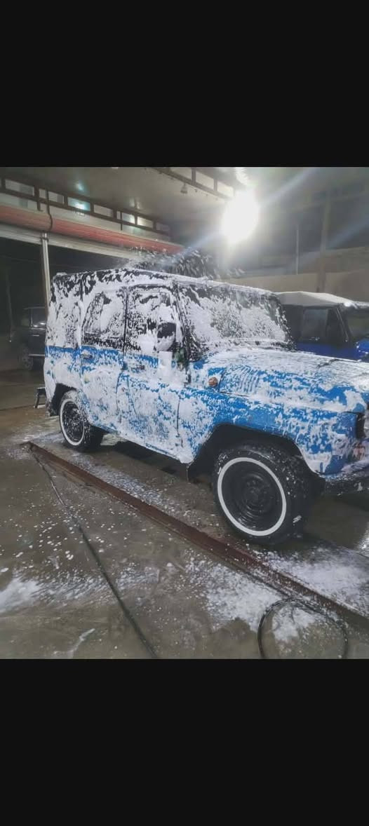 سلام عليكم سياره البيع ٨٨ جاهزه من كلشي تخم تاير جديد كير جديد كامله سياره ***********
