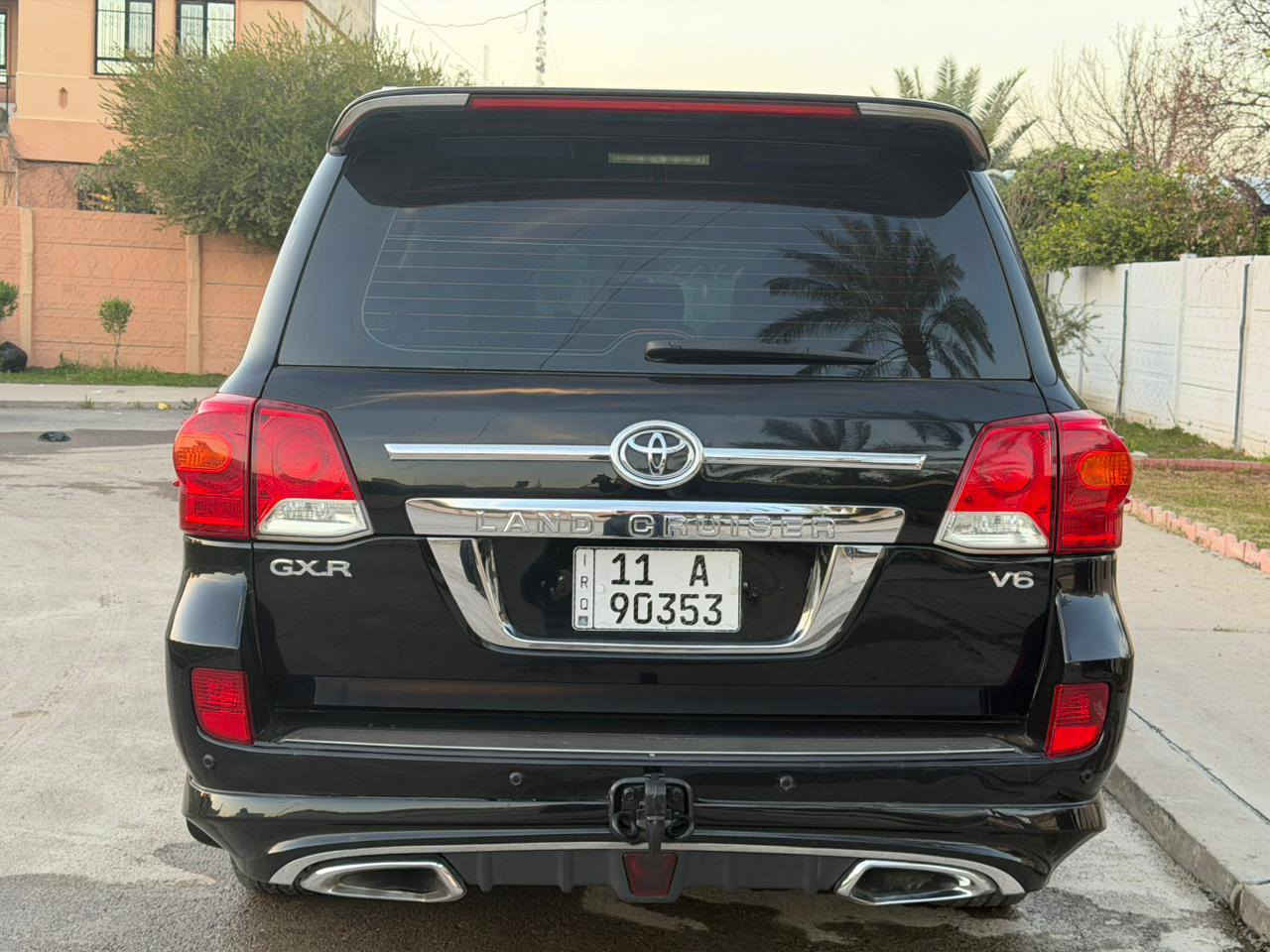 السلام عليكم ورحمه الله وبركاته
للبيع لاندكروز موديل 2013 
رقم بغداد جديد مشروع وطني 
كلين بدون لاضربه ولا صبغ بيها بارد مكانين صغير كلش مايبين 
فول مواصفات 
٦ سلندر محرك مامفتوح شرط 
السياره حيل حلوه ونضيفه بعد احلى من الصور 
السعر ٣٨٠ وبيها مجال قليل 
باقي التفاصيل اتصل عالخط وتدلل 

‏‪0789 127 9280‬‏
