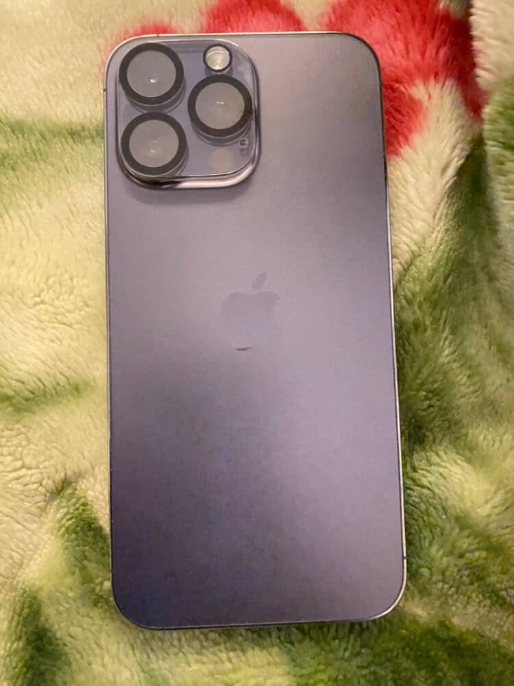 ايفون ١٤ برو ماكس ذاكره ٢٥٦ بطاريه ٨٤ جهاز كلش نضيف وتر بروف بعده شراي اتصل وتدلل ***********
