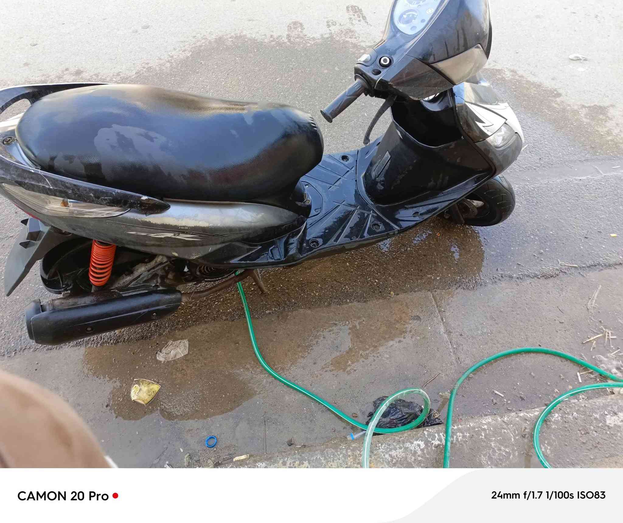 السلام عليكم ثعلب لل بيع ابلاديه غراضه كله مكينه ما مفتوحه دهن جديد الحسينيه ال سكلات السعر550 بيها مجال حق الجيه ***********
