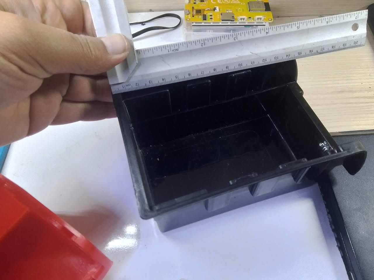 متوفر اربع سييتات
كل سيت تجي بي 12 مجر او خانة (6حمر و 6سود) 
السيت ب10 اربعتهن ب35  المعروض سيت واحد


**إذا كنت صاحب هذا الإعلان وتريد حذفه لأي سبب، رجاءا أرسل رسالة إلى الدعم الفني**