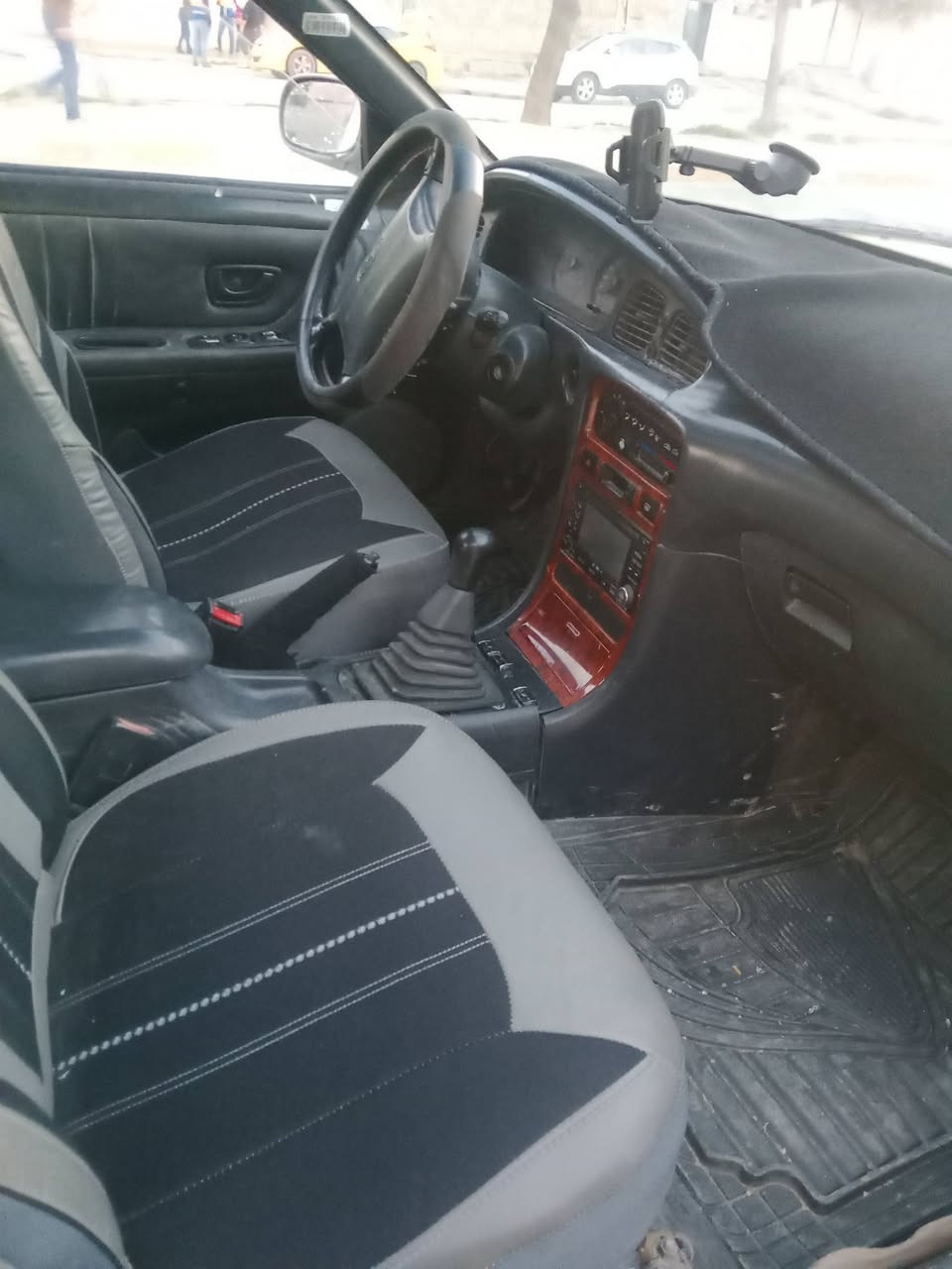 السلام عليكم 
سوناتا موديل 94
رقم نينوى مسطره كابون بانزين 
طخم تاير جديد 
تشتري من الشرعي 
السعر 33بيها محال 
العنوان.#مكتب_ريسان_لبيع_وشراء_السيارات (#موصل_الجانب_الايمن_حي17تموز_سايدين_الاقتصادين_مقابل_قطاع_الربيع) 
#اوقات_العمل⏲️ موجودين بالمكتب من ساعه10صباحاً الى الساعه 9مساءً 
ملاحظه يرجى الاتصال من الساعه العاشره  صباحاً الى الساعه العاشره مساءً 
للاتصال
📱***********
📱***********
#مكتب_ريسان
