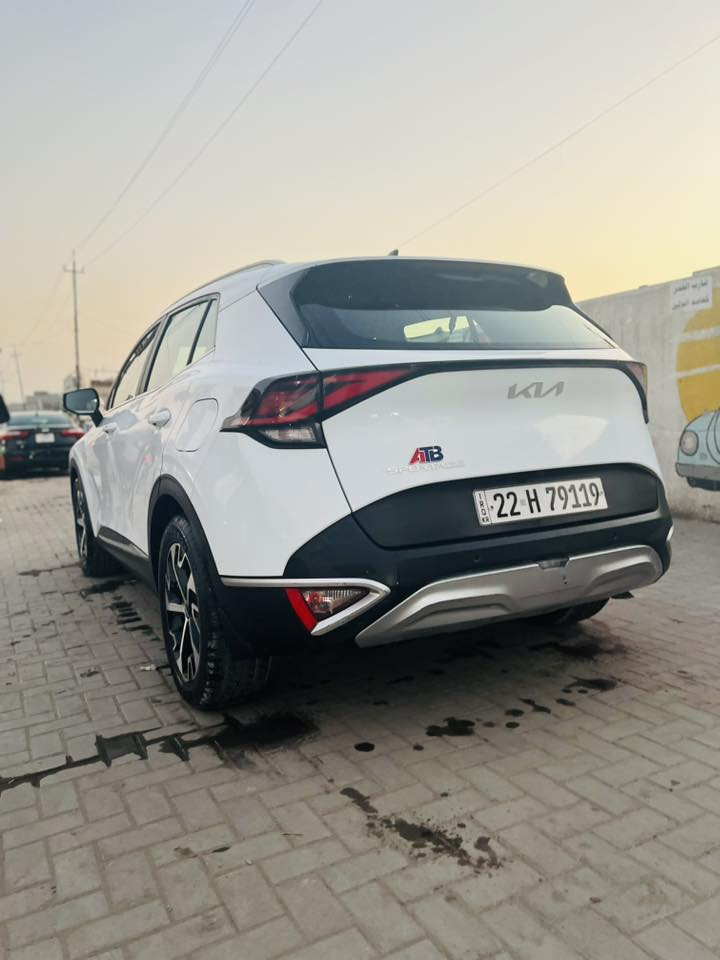 كيا سبورتج موديل 2023
موصفات نص فول 

بصمة

تشغيل عن بعد

نقطة عمياء

حساسات خلفية 

كاميرة خلفية

تحكم ستيرن جهتين 

السيارة بيها حالوب بالقمارة ممبين فقط بالسونار وبيها بارد بالباب الخلفي عكس السايق باقي كله مكفول

كير ومكينه مكفوله

السيارة ماشية 60 الف

السعر 205 وبيها مجال بسيط

للاستفسار ‭0776 236 5851‬
