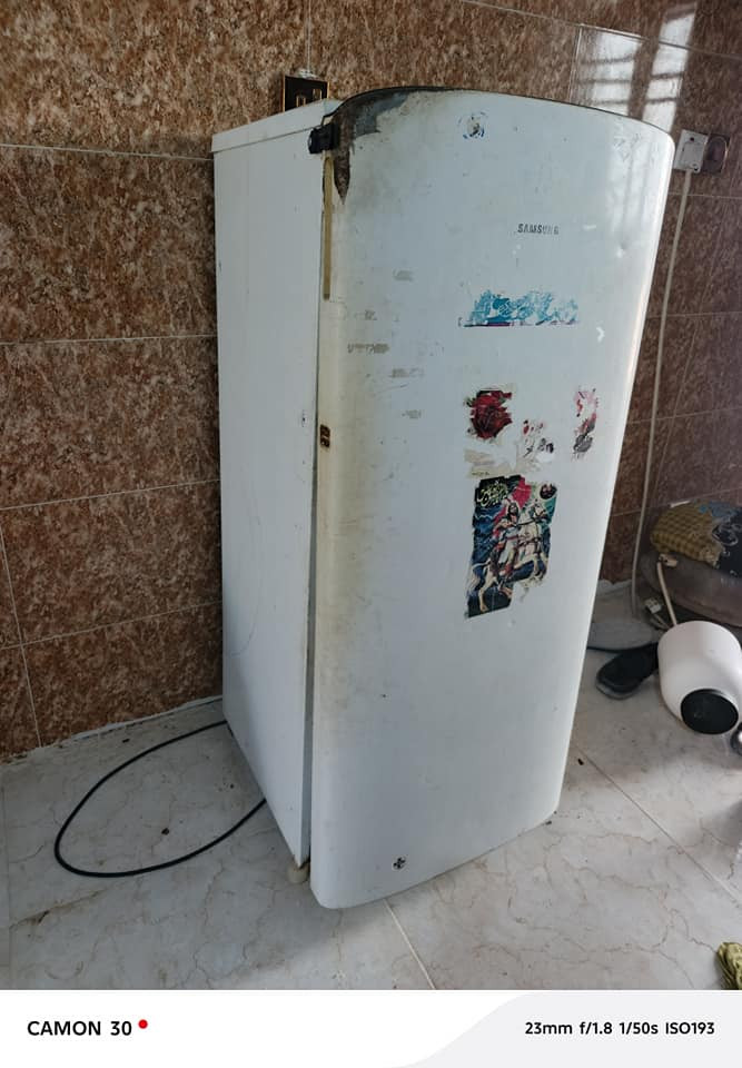 السلام عليكم 
غراض بيت عاطله 
مجمدة
ثلاجة 
تلفزيون
غسالة
للبيع كلهن سوا تاخذهن بدون ترجيع كل وحدة وعطلها عسا مايكون تصليحها بالف وتشتغل عندك بالعافيه عليك تصليحها بالف بمية اني مالي اي علاقة بالنسبة للمجمدة والثلاجة والغسالة مواطيرهن يشتغلن 
***********
