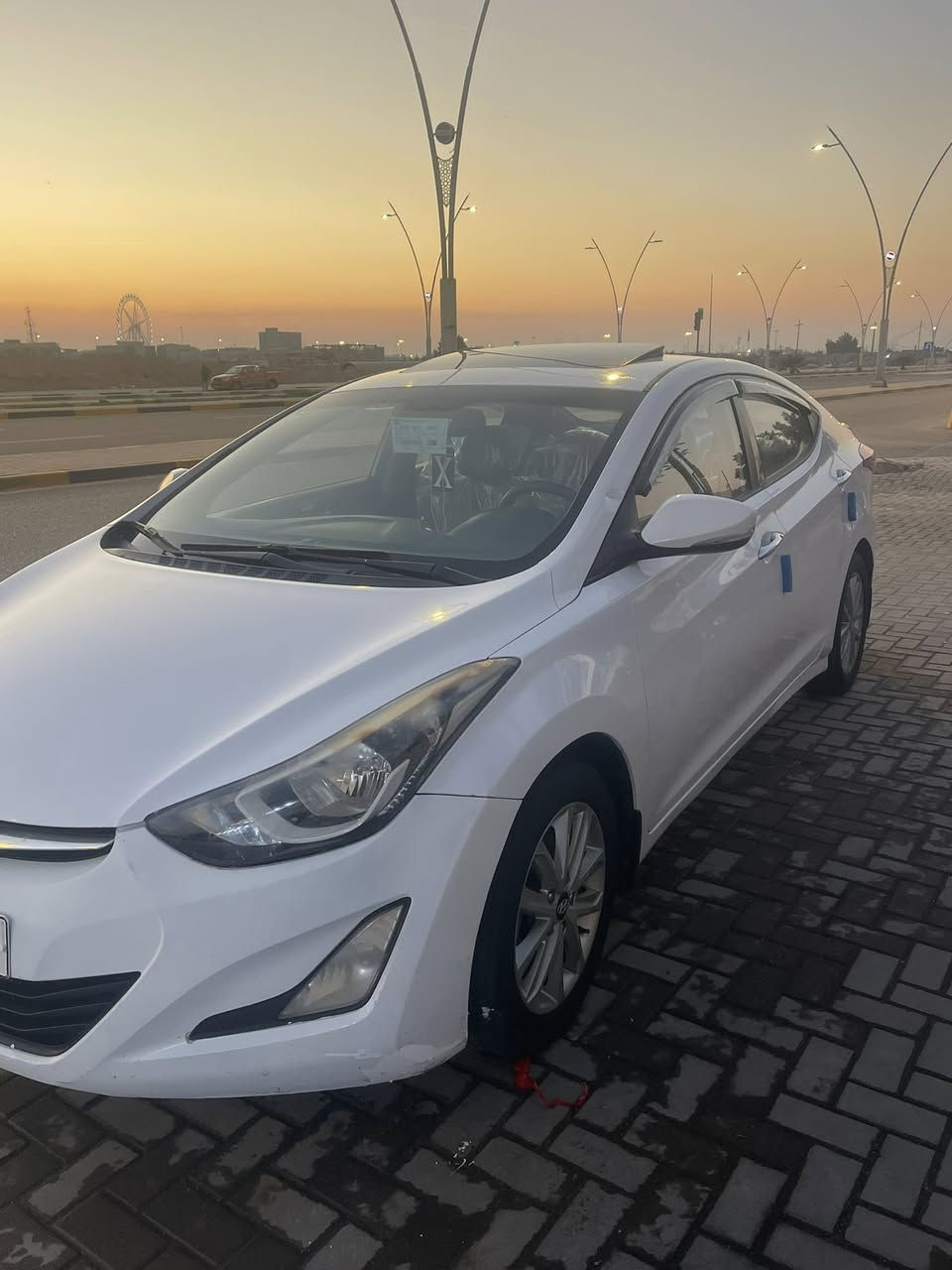 السلام عليكم النترا مديل ٢٠١٥ فول مواصفات فتحه تحكم ستيرن تبريد خلفي كأمره ويل كب خمسه رقم بصره جديد وسنويه جديده السياره كفاله عامه ما عده الدوسه دحجه وخسفه بالمدكر والباب بارد عل كد صبعين  السعر 121 وبيها مجال المكان البصره حي المهندسين  رقم الهاتف ***********
