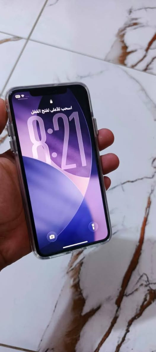 ايفون 11 برو ماكس مامفتوح وتر بروف مكفول من كلشي 
ذاكره 256 بطاريه 77 بلاديه كله شغال فيس ايدي شحن كلش زين فقط فطر بالظهر. مكاني ناصريه مركز بيع او مراوس بأندرويد ***********
