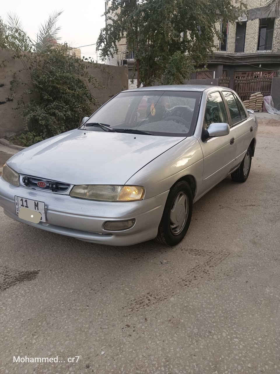 كيا سيفيا موديل 1996رقم بغداد دولي 
((كير اوتماتيك))مكينه مفتوح مكينه وكيررر جدد نضاف صدر حداديه جيده سياره صبغ جماليه اثر جرد سياره مال جناي ما متعوبه تبريد شغال سياره ما بيهه نواقص مسيجل سماعات بلاد سياره بدون ضربه بدون دواخل سياره اكرر مال جناي ليان ما متعوبه بل خير عل ياخذهه. 
سعر (40) وبيهه مجال للشراي 
رقم الهاتف :        ***********.        ***********
رجان لميكتبه لسعر ليعلق وسوك كلشي بي وكلشي حسب لنضافه ....
