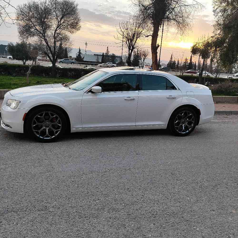 کریسلەر ئۆباما مۆدیل ٢٠١٦ مواسەفات لیمتد بێ بۆیاخ دەەعامیەکانیشی بۆیاخی نیە سەنەوی تازەیە چوار تایەی تازەی لە ژێرە گیڕو مەکینە بەشەرت نەکراوەتەوە ژ مۆبایل .*********** السليمانية, العراق
