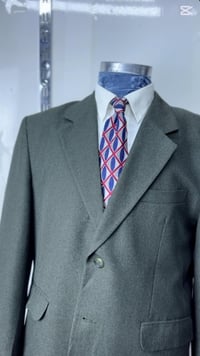 مليكان ملابس رجالي للبيع  نظافة 💯💯 السعر 65الف  الرقم للتواصل :0782349...