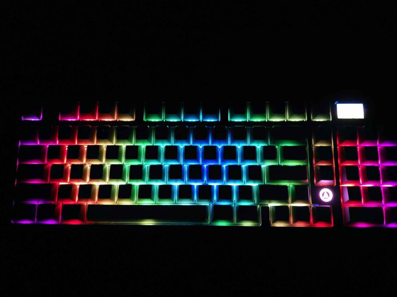 کوردی/ العربية
​بۆ فرۆشتن کیبۆردی Ajazz ak980 ⌨️
للبيع كيبورد Ajazz ak980 ⌨️
​نوێیە بەکار نەهاتووە ئەشیا و کارتۆنی خۆی ماوە 📦
ئەو کیبۆردە بۆ کەسێک لە ئۆفیس بێت و یاریش بکات زۆر زۆر گونجاوە 💼
شاشەیەکی بچووکی هەیە کە دەتوانی دەسکاری کیبۆردەکەت بکەی پێ و رسم و گیف لە سەر شاشەکە دابنێیت 🖥️
سویچی Cyan Cloud Switch لەسەرە دەنگەکی خۆشی هەیە بۆ نووسینی زۆر و یاری زۆر لێ بێزار نەبیت 🎶
نرجی 60,000 دینارە 💰
گەیاندن بۆ هەموو شوێنێک هەیە 🚚
​🔴​العربية
جديد غير مستخدم وبكامل غراضه والكرتونة مالته 📦
هذا الكيبورد كلش مناسب لشخص يشتغل بالمكتب وبنفس الوقت يلعب ألعاب 💼
بيه شاشة صغيرة تكدر من خلالها تتحكم بالاعدادات وتخلي عليها صور ورسومات متحركة GIF 🖥️
عليه سويتشات Cyan Cloud الصوت مالتها كلش حلو ومريح وماتمل منه بالكتابة الطويلة واللعب 🎶
السعر 60,000 دينار 💰
التوصيل متوفر لجميع المناطق 🚚 أربيل, العراق


**إذا كنت صاحب هذا الإعلان وتريد حذفه لأي سبب، رجاءا أرسل رسالة إلى الدعم الفني**