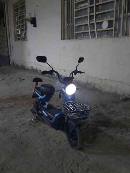 السلام عليكم عندي باسكل كلش نضيف السرعه 50
3 سرع
4 بطاريات نضيفات
سويج بصمتين
السعر خاص وبدون احراج
*********** بي واتساب 
*********** مابي واتساب
