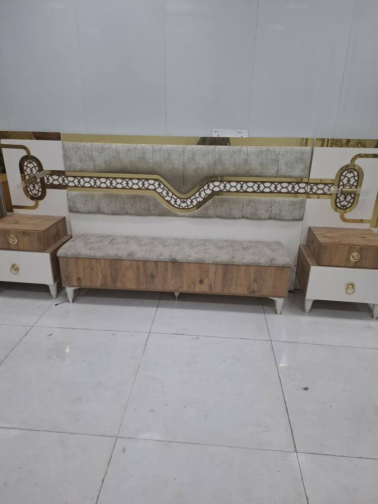 غرفه تركي ١٠قطع استخدام ايام اخت الجديده ٧٥٠مكاني كربلاء حي المهندسين العسكري صيدليه رونق *********** *********** كربلاء, العراق
