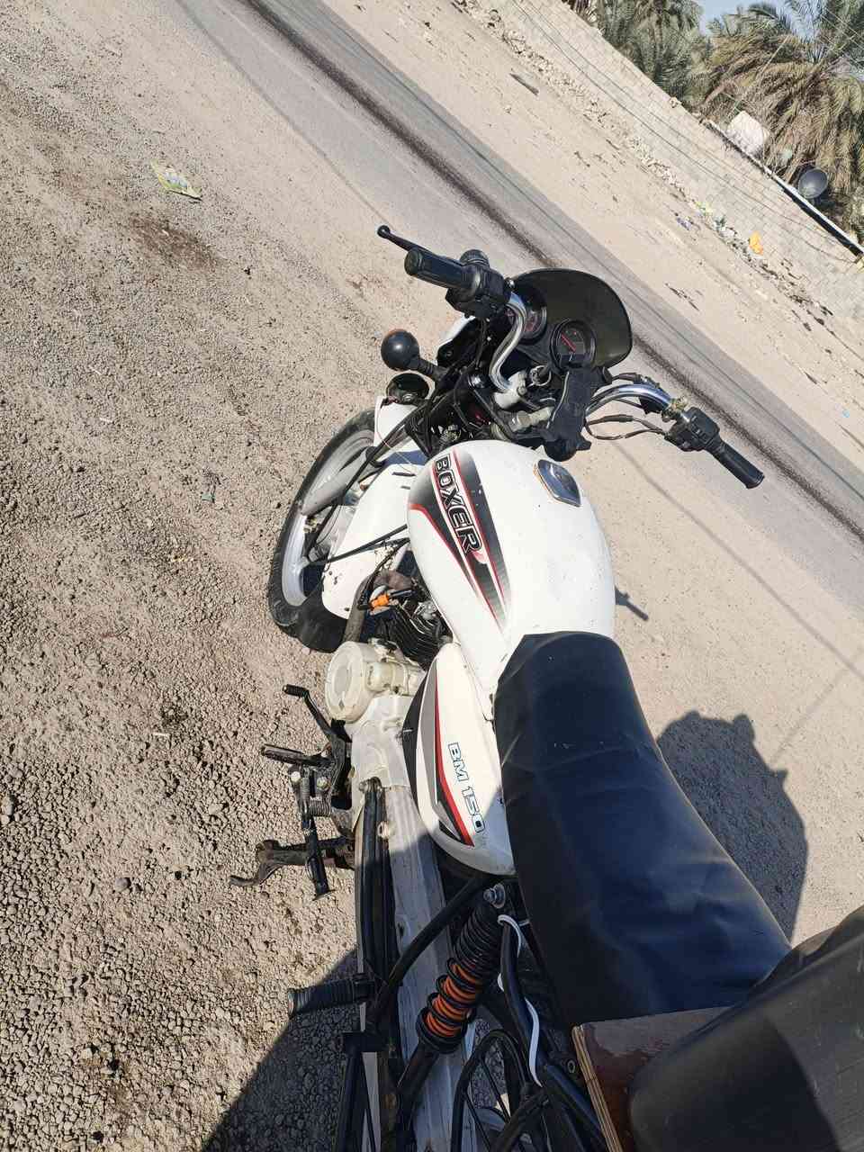 السلام عليكم بوكسر 2020 كلك اكفلك سرقة نقص الجامة مال الايت الامامي وصفاحية مثل ما موضح بلصور مكان بياع الخامسة سعر 650 بيها مجال للشراي متواجد واتساب *********** ملاحضة: بدون صندوك
