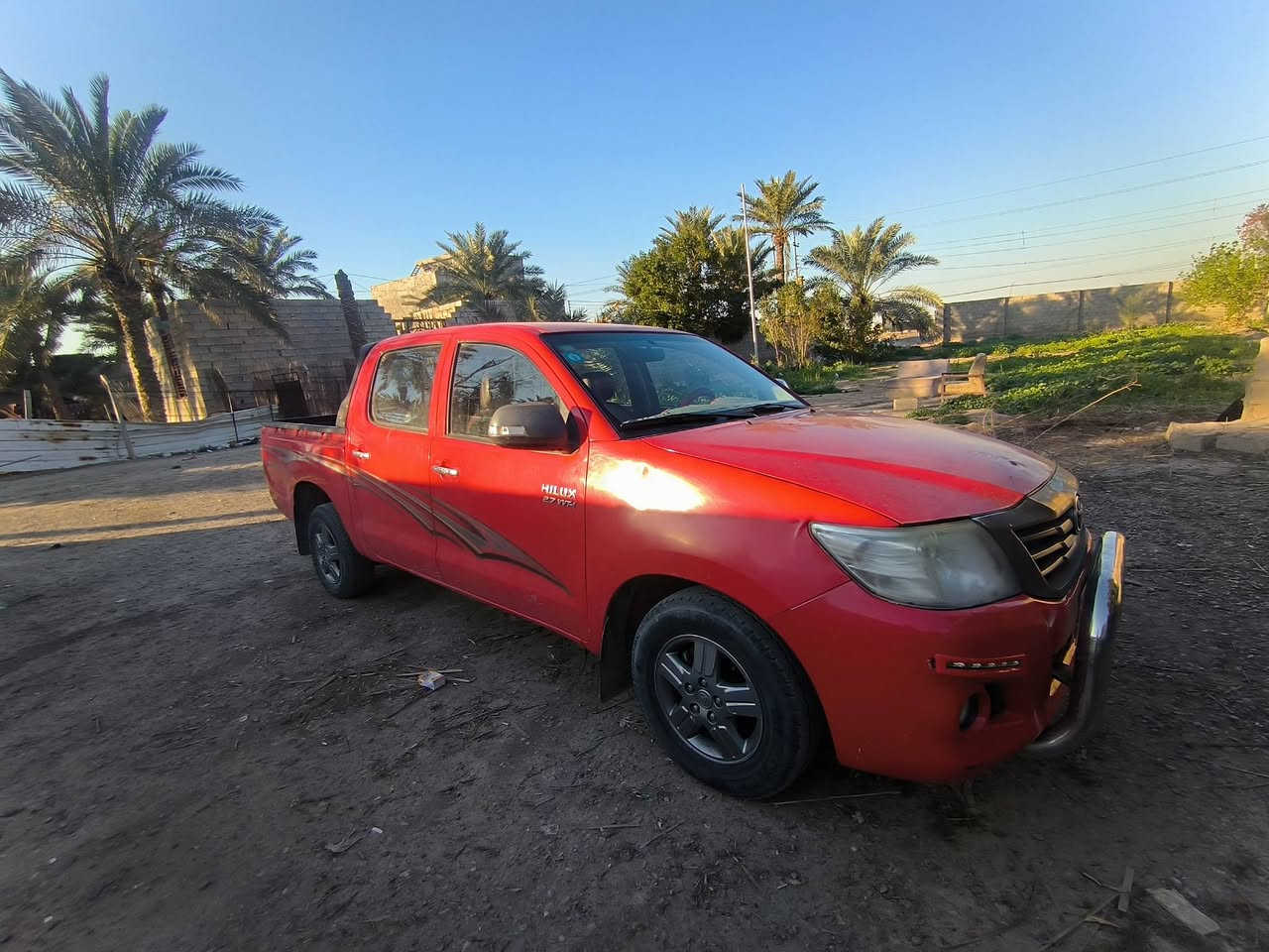 من رخصه الادمن 
بيكم تيوته هيلوكس الغنيه عن التعريف
ضمان ترايك وين ما تريد السعر 244ورقه.  وبيه مجال قليل 
كامله من كلشي .التحويل ثاني يوم .  بغداد / جسر أديالى  
الستفسار أكثر تفضل خاص متواجد ع الفيس وهذا رقمي‏*********** متوفر واتس اب متواجد 24 ساعه هلا بيكم
