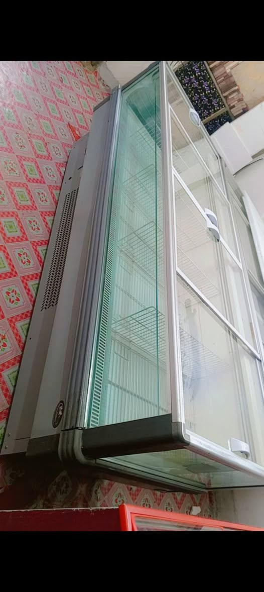 يا الله اسلام عليكم عارضات بطحيه لبيع تجميد بلاديات العنوان بغداد حي البتول الشراي  ينتصل و بل خدمه ***********
