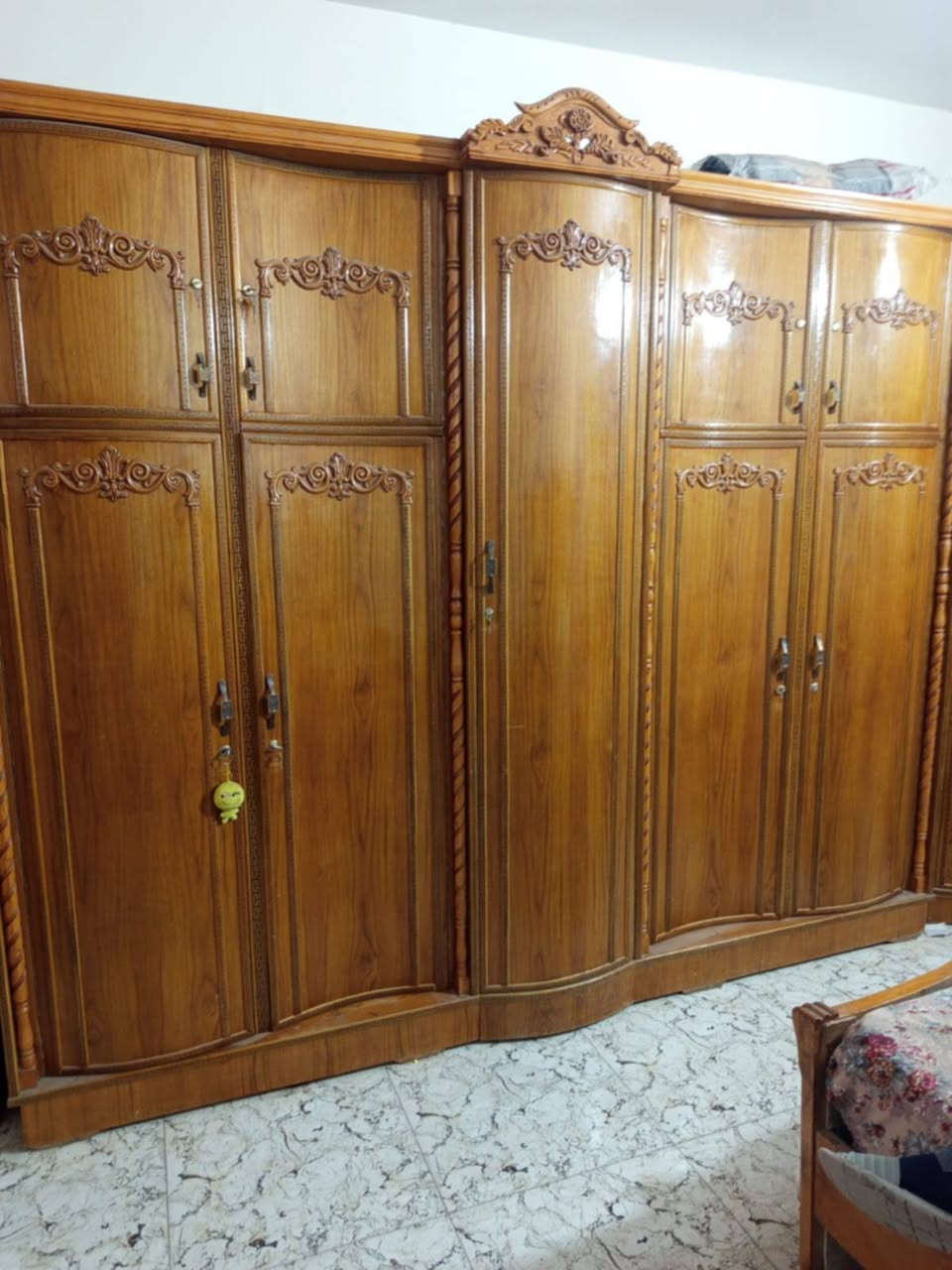 للبيع غرفه نوم صاج توصاه تكمه اي ضرر مابي مكاني شعله للاستفسار *********** سعره 750 وبي مجال قليل
