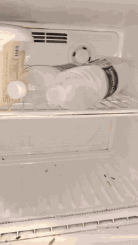 متاح ثلاجه مكاني حي الاعلام***********
