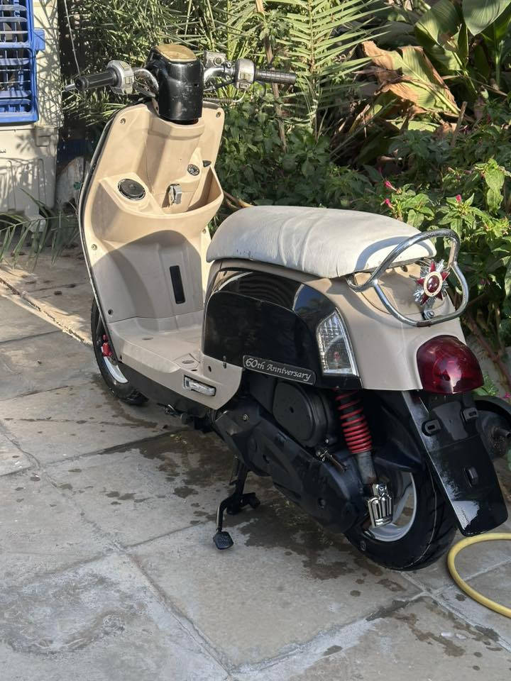 سلام عليكم
بوليس كابريتر لبيع
49بلادي 
الدراجه جاهزه من كلشي 
مكان نجف ابو صخير 
السعر 750
باقي التفاصيل خاص .


**إذا كنت صاحب هذا الإعلان وتريد حذفه لأي سبب، رجاءا أرسل رسالة إلى الدعم الفني**