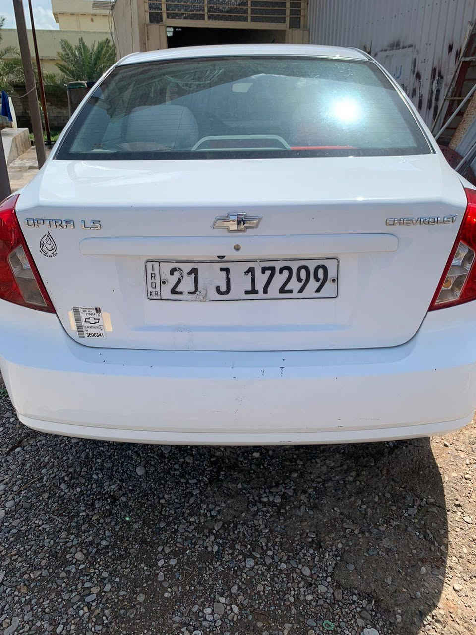 السلام عليكم من رخصت صاحب الكروب عندي هذه السياره اوبترا موديل 2013 رقم سليمانيه رقم نكليزي بسمي تريد تحويل تريد وكاله سعرها 90ورقه وبيها مجال سياره جاهزه من كلشي بس بيه صبغ چاملغ الايسر الخلفي  هذه رقمي للشراي ***********
