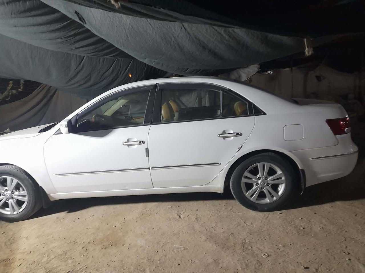 السلام عليكم سوناتا للبيع
السعر ١٣٠ وبي مجال
رقم نجف 
مكان النجف الاشرف
بيه ملاحظات
البيع عل السونار 
رقم ***********
