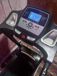 جهاز جري • يحمل ١٢٠كغ • مستخدم قليل