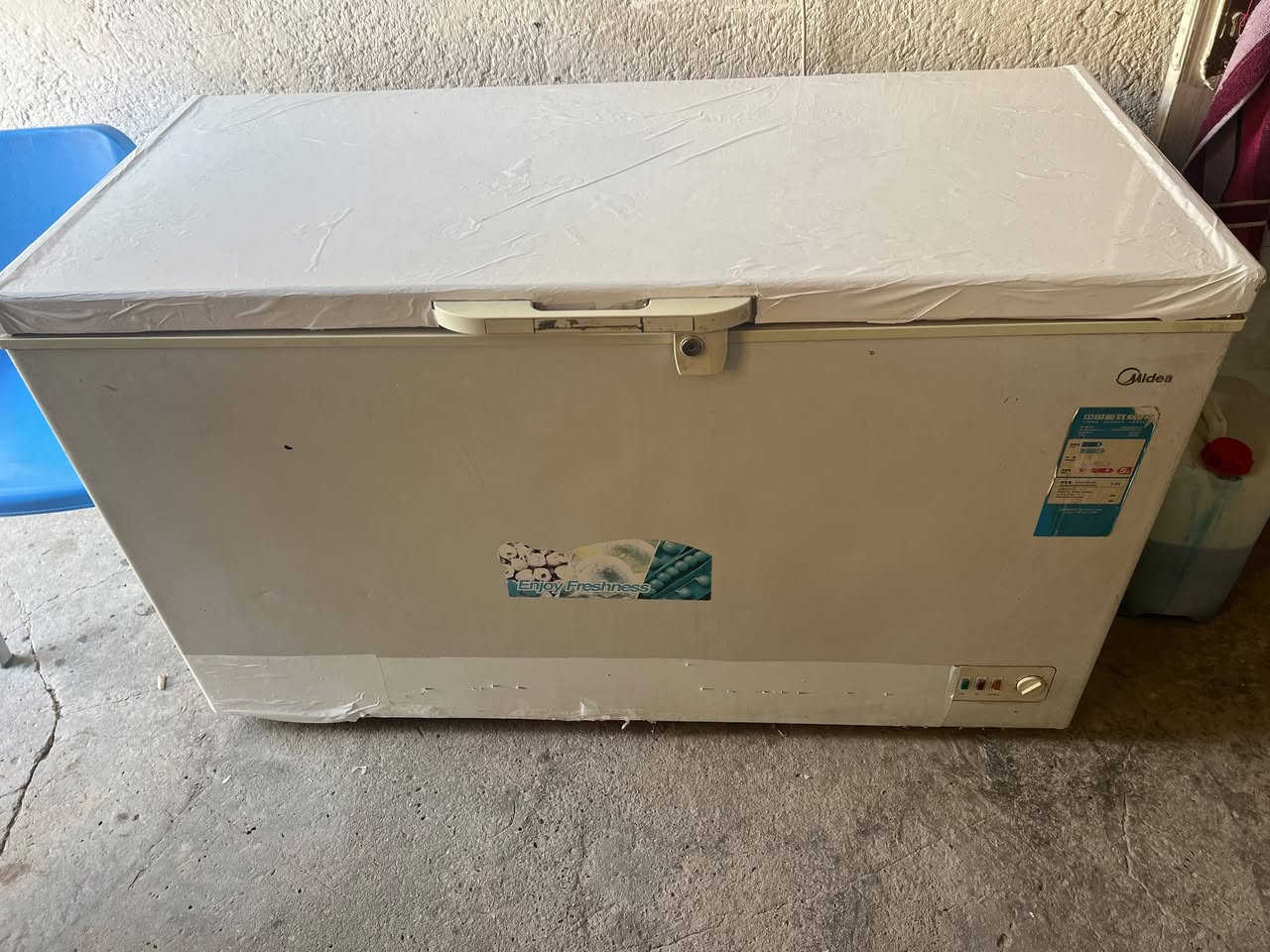 مجمدة شغال للبيع قيم واخذ


**إذا كنت صاحب هذا الإعلان وتريد حذفه لأي سبب، رجاءا أرسل رسالة إلى الدعم الفني**