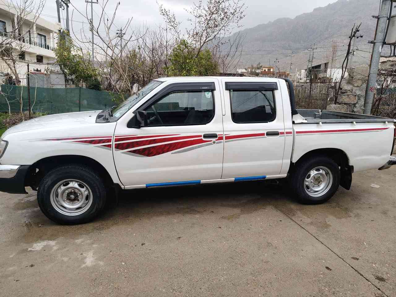 2002غازووبەنررن
3پارچەی پێشێ رە شەلەگەڵ
2پەڵەی بچوك
گێڕ ومەکینە
ئەکسلوشانس
توندووتۆای
بەشە رت
نرخ 76
ژ*********** شوێن ڕانیە
