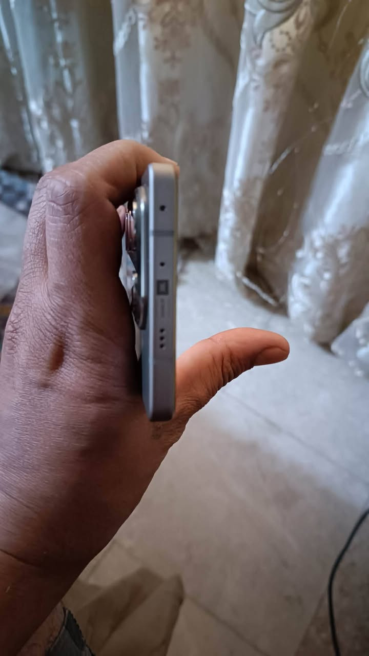 للمراوس فقط جهاز infinix note 50 pro 256/8 جهاز نضافة 100 مستخدم خمس ايام فقط مكاني


**إذا كنت صاحب هذا الإعلان وتريد حذفه لأي سبب، رجاءا أرسل رسالة إلى الدعم الفني**