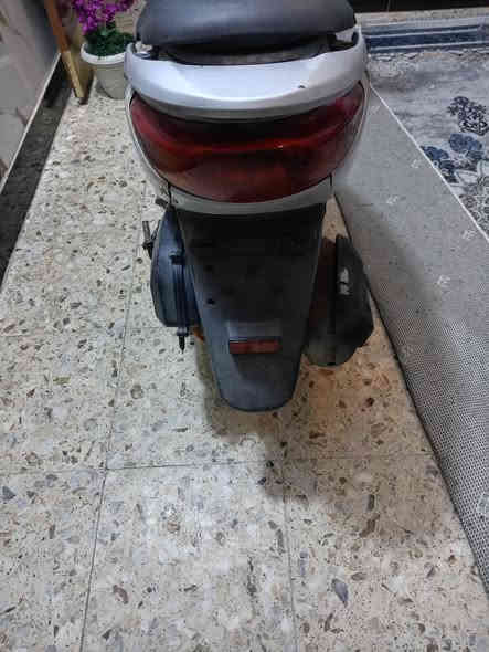 سلام عليكم متاح دراجه بريز ياباني سرعه 140 سلف وهندر الكهربايت شغاله المكينه ناعمه ممفتوحه شلعه ومعدل قفل ستيرن قفل جنطه أوراق كامله سعر ٥٥٠ المكان مدينة الصدر رقم الهاتف ***********
