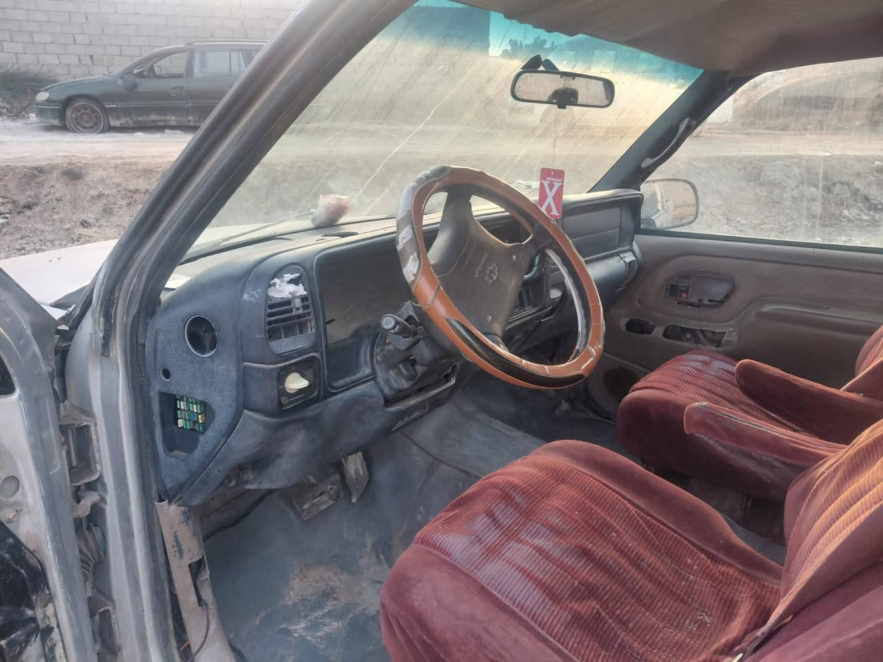 ***********
السلام عليكم ورحمة جمسي موديل 95
السياره تشتغل مكينه دوش للبيع فقط قماره وربع
