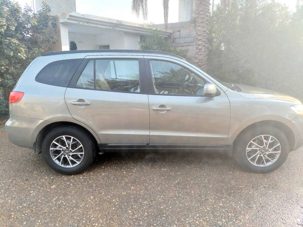 السلام عليكم سنتافي ٢٠٠٨ ٦سلندر ٢٧٠٠ صبغ صفحه اليمين رقم صلاح الدين السعر ١٣٠$
***********
