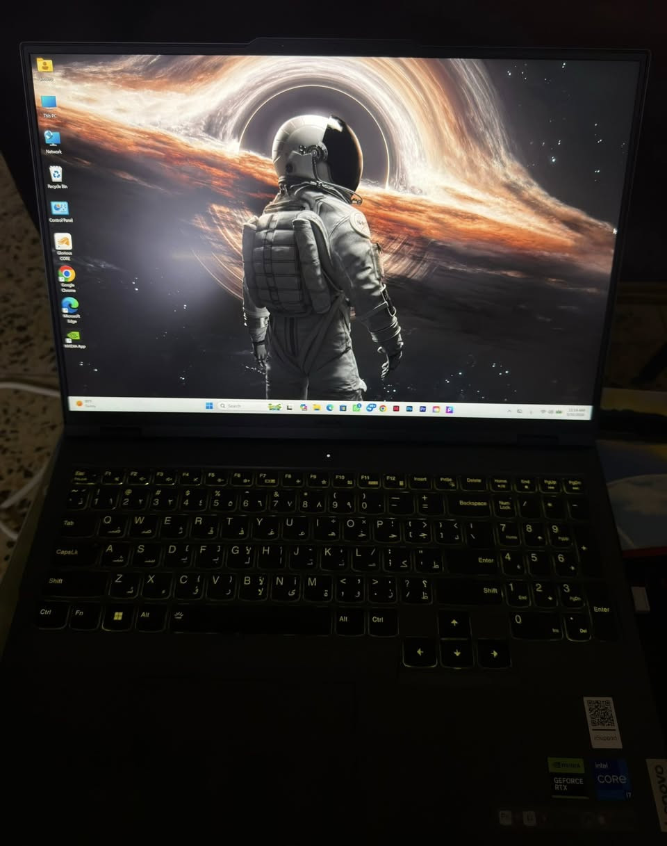 لابتوب للبيع نظيف جداً 💻
 مستخدم 4 اشهر بس تصميم كارتونه ويا✅
 Lenovo Legion PRO 5 16IRX8 -(PGAX) 
i7-13650HX
Ram 16GB
1TB SSD
RTX 4060 8GB
16.0 2K WQXGA 240Hz
- السعر مليون و900 
📍مكاني بغداد البياع
واتساب للتواصل : ***********
