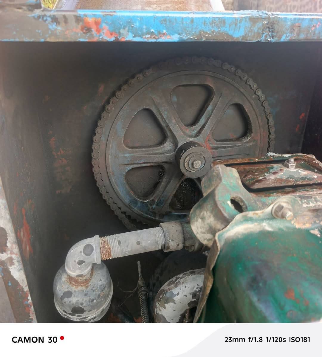 خباطه لبناني جاهزه للشغل لبيع ***********
