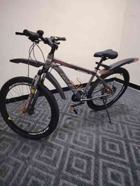 باسكل جبلي حجم 27 او نص  بريك دهن دبلات جديد ولله ما صاله سبوع السعر خ...