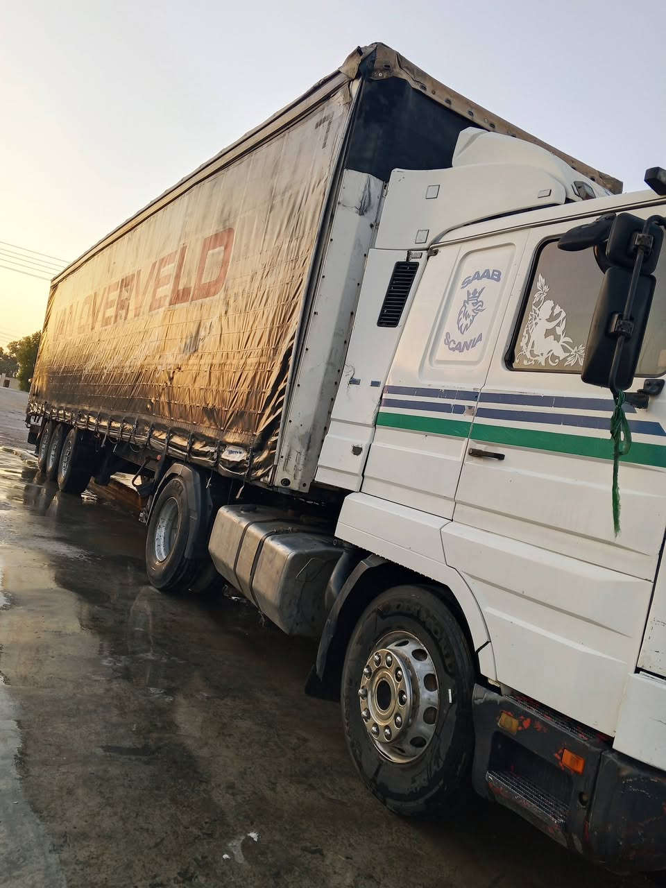 سلام عليكم للبيع راس وعربانه سكانيه بطه 113كير 3ب3  رقم واسط مربوطه جوانب متحركه ***********
