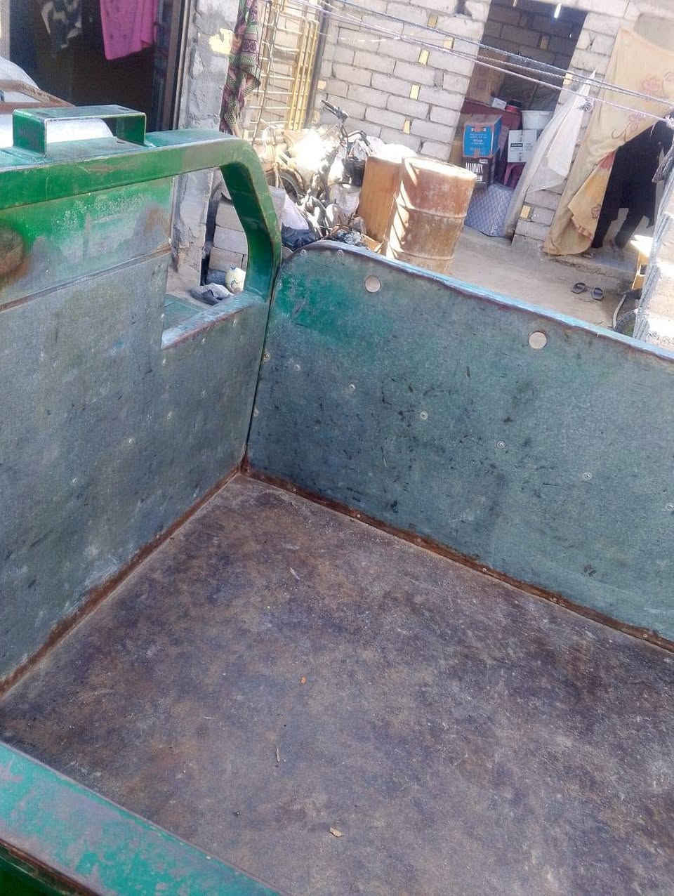 السلام عليكم ستوته للبيع جمره فحل موديل 2017 الستوته اوراق الستوته شغاله العنوان البصره المدينه خميسه السعر  مليون 350
رقم التلفون ***********
