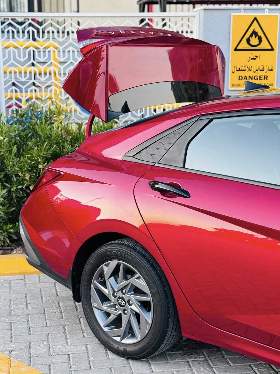 ة طيبة 

النترا 2024 بغداد بسمي تحويل ثاني يوم مبدل بنيد فقط بدون لغود وبدون شواصي (ايرباك دركة فقط وراجع سستم) م

 

السيارة نص فول دشبول ديجتال وبصمة وفول تحكم ومود درايف ومعروفة مواصفاتهة 

عارضها ب 152 وبيهة مجال بسيط كلش 
***********
*********** 
مكانهة بغداد حي العامل
