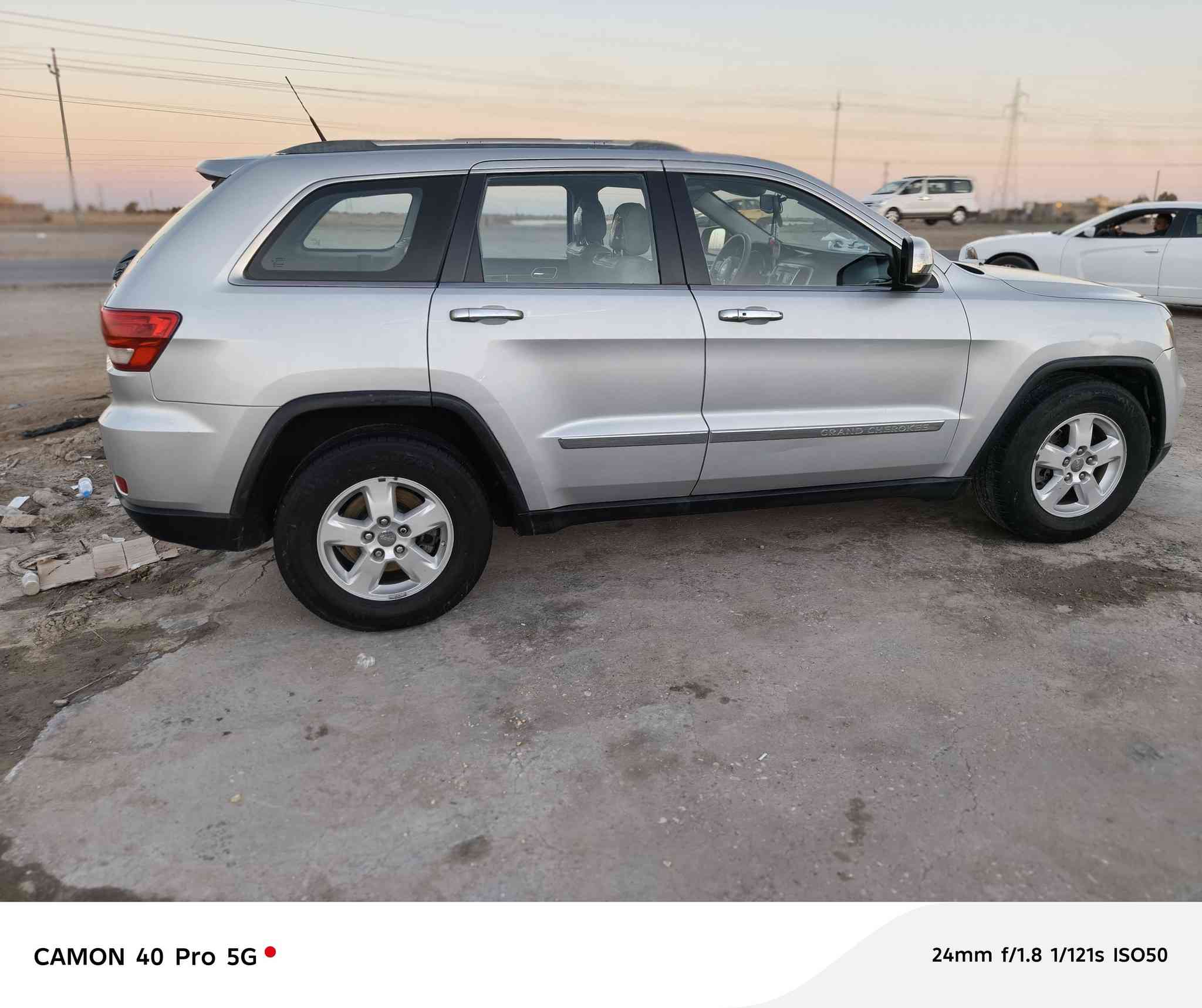 جيب لاريدو موديل ٢٠١١  وارد أمريكي  كلين رقم انكليزي السياره نضيفه كلش استخدام شخصي السعر ١٧٠ وبيه مجال  التصال ***********
