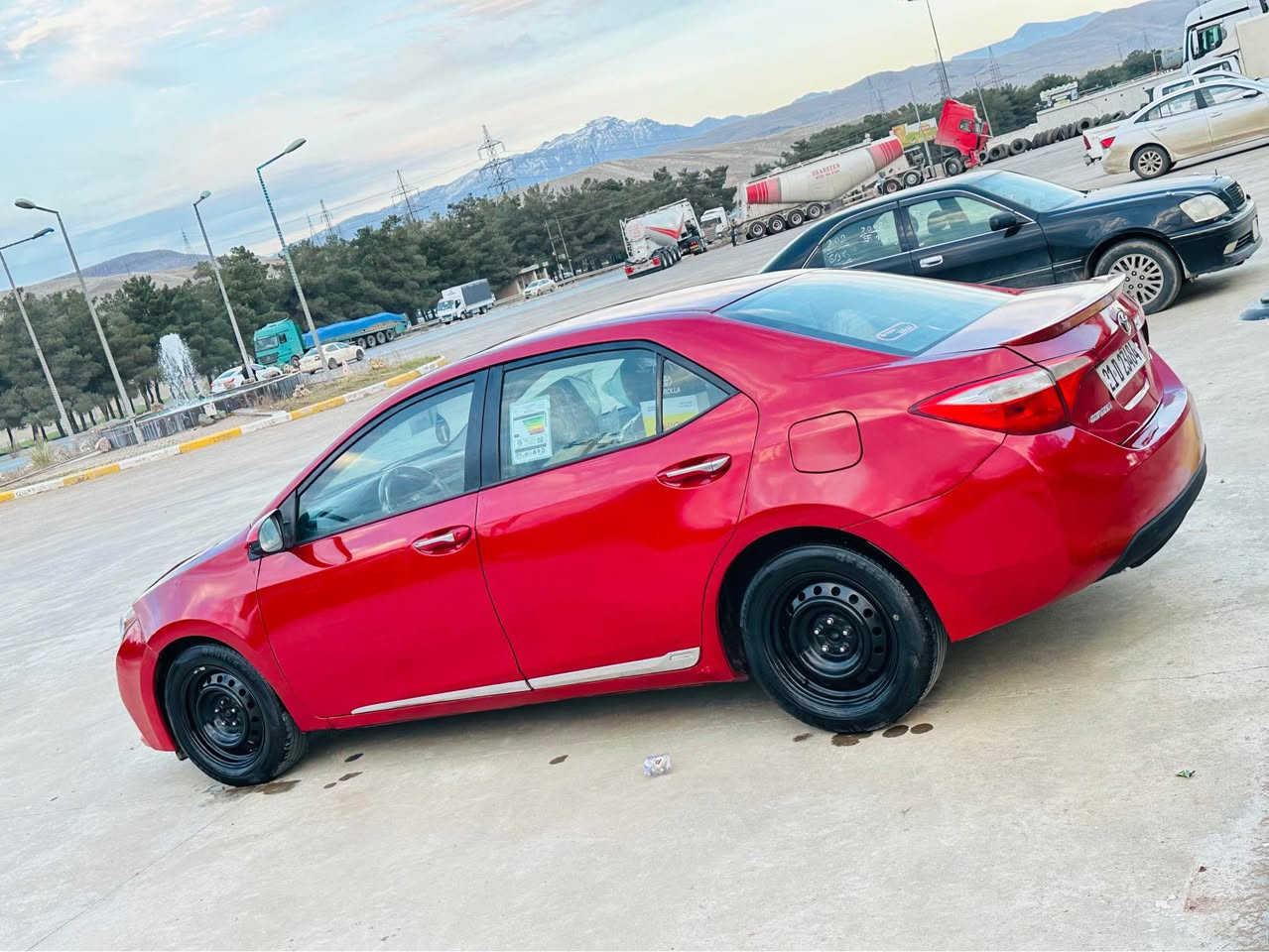 كرۆلا ٢٠١٦. سعرى (٩٣$) 
***********

سه ياره كه تازه عام بۆياخ كراوه  پيش و دواى كه پسه ناو ده ر گاى هيچى نييه  ئيرباگى نه ته قيوه به شه رت 

گيرو مه كينه ى بيعه يبه مه كينه گه وره يه  _ پيش و دواى تازه داگيراوه چوار تايه ى لۆكى له ژيره 

ژينگه و سه نه و ى تازه يه ته حويل وه كاله به شه رت 

له سليمانيم سعرى ٩٣$ معامه له يه كى كه م 

*********** السليمانية, العراق
