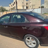 فورتي 2010 رقم بغداد دولي مكينة 1800 دوووش ضررها باب خلف الساىق فقط مو...