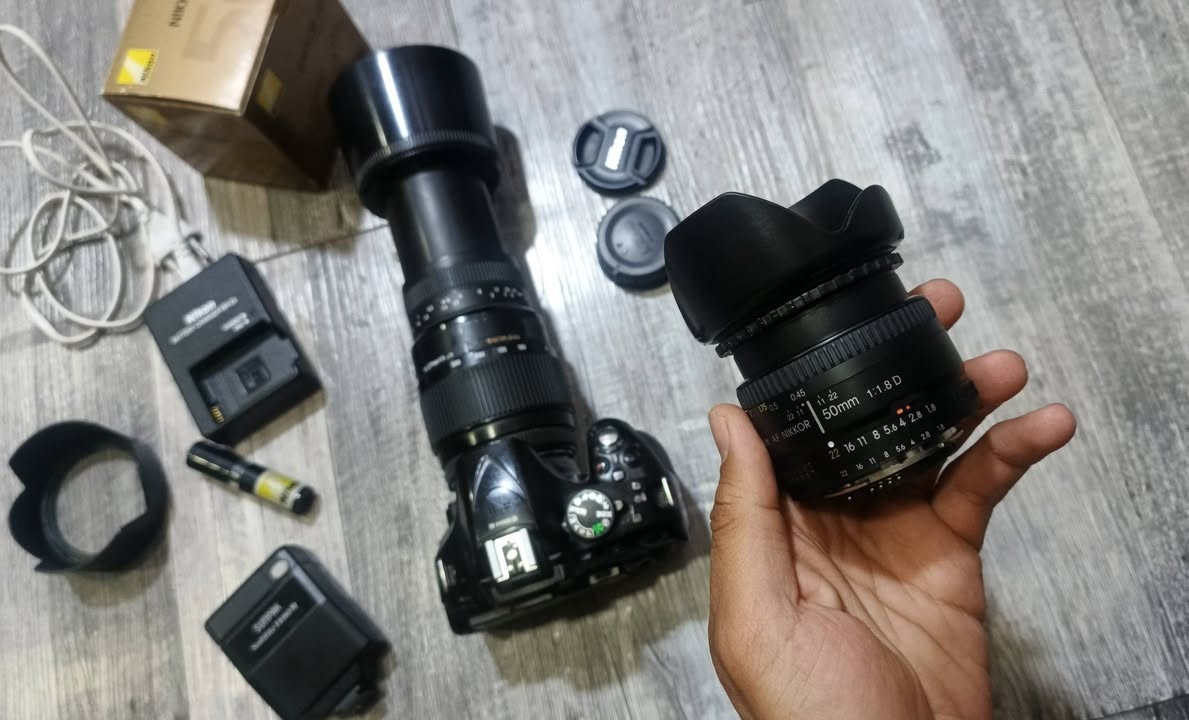 كاميرا نيكون 5200d بسعر مناسب
1-مع زم رياضي 300-70
 2- مع عدسه للصور الشخصية البورترية 50mm الغنية عن التعريف نضيفه كلش بعده بال كارتون 
3- مع بطارية + شاحنه اصليات 
4- هودي مال زوم رياضي + هودي للعدسة ال50mm هدية 
5- رام ابو ال16 هدية 
6- الكاميرا شرط الفحص اي خلل ترجع 
يوجد توصيل جميع المحافظات 
السعر 375 وبيه مجال بسيط


**إذا كنت صاحب هذا الإعلان وتريد حذفه لأي سبب، رجاءا أرسل رسالة إلى الدعم الفني**