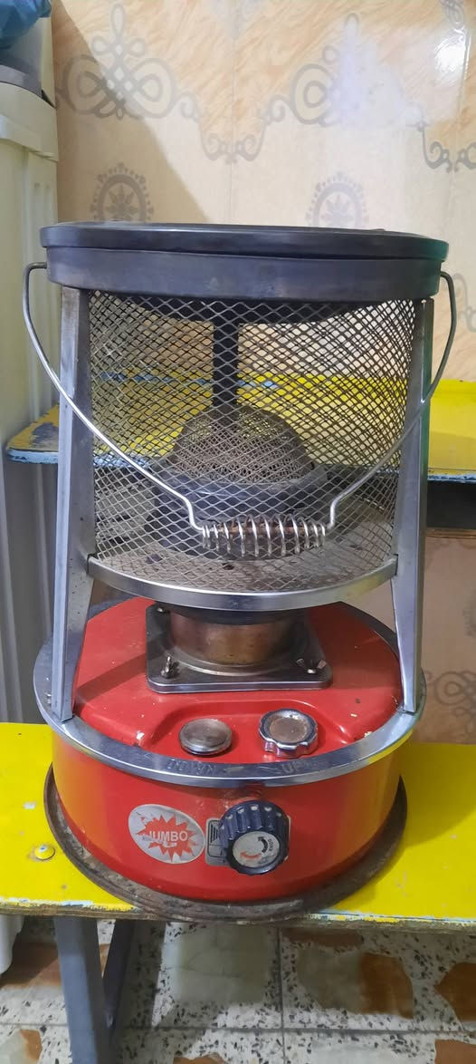 صوبة للبيع  شغالة كلشي ما بيها  ب 25 الف مكاني الحسينية ***********
