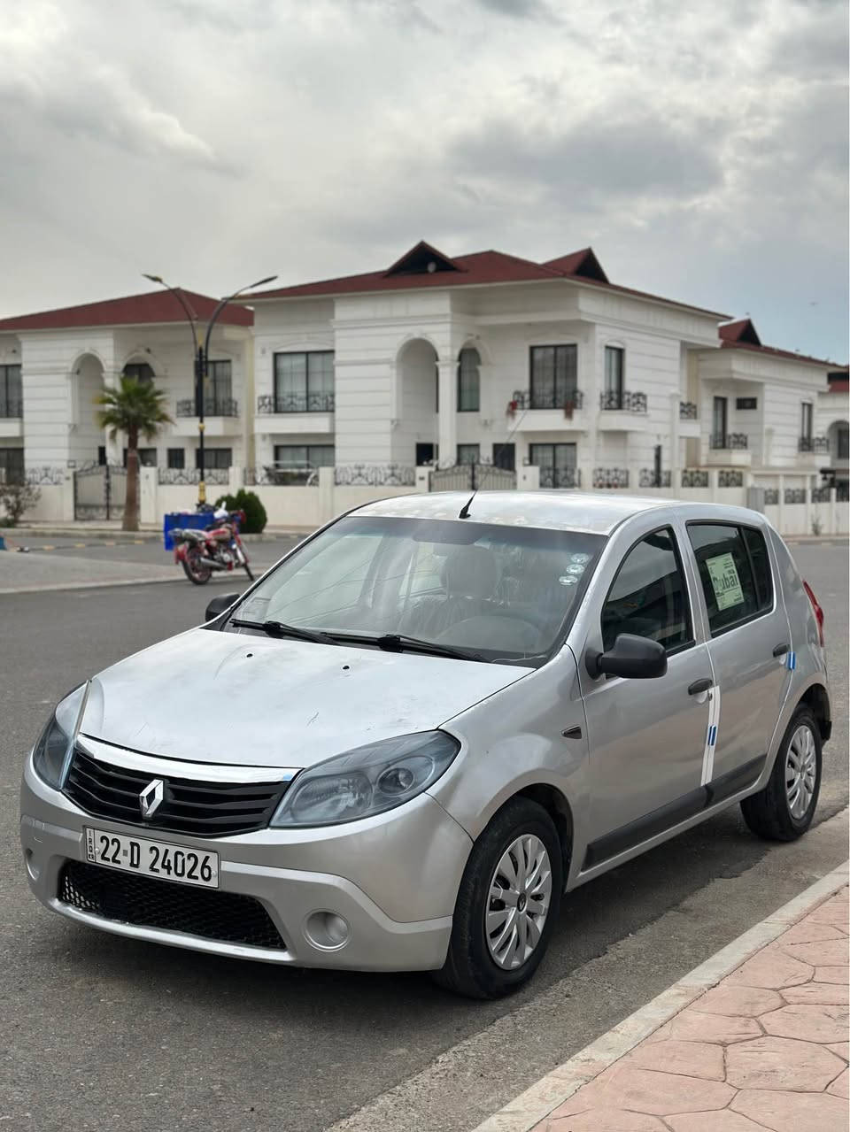 سعری ٤٣ وەرەقە 
٢٧٠هەزار خرامەی لەسەرە دەیدەمەوە

ژ.م/ *********** /وەتسئەپی لەسەرە 

رینۆ ساندیرو مۆدیل٢٠١٠ (تۆماتیک-تەبرید)

٤پارچەی بۆیاخە بێ ناوگرتن 

گێر و مەکینە بەشەرت 

رەقەم و سەنەوی تازەیە

سعری ٤٣وەرەقە 
ژ.م/ *********** /وەتسئەپی لەسەرە أربيل, العراق
