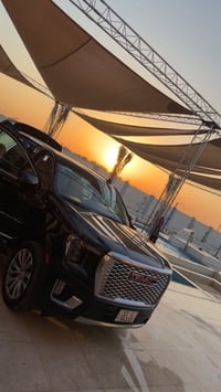 جمسي دنلي موديل 2023 ماشيه:72الف كيلو مغلفه bbf  السياره وكاله المنصور...