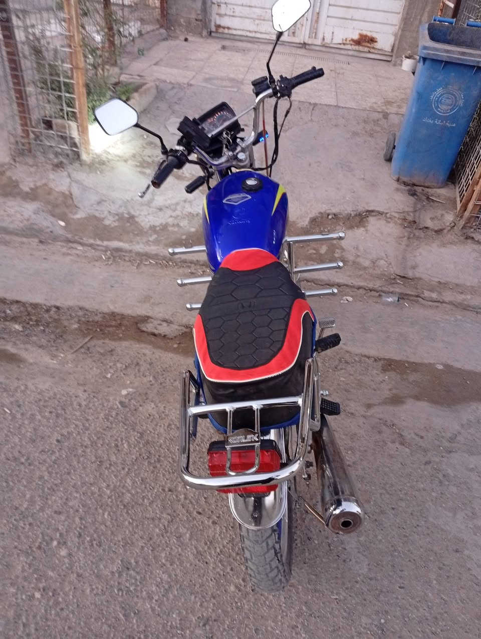 السلام عليكم دراجه سونك موديل 24 نضيفه كلش برغي ما مفتوح بيهه تجي وتشوف بعينك السعر 550وبيهه مجال مكاني بغداد الشعب ***********
