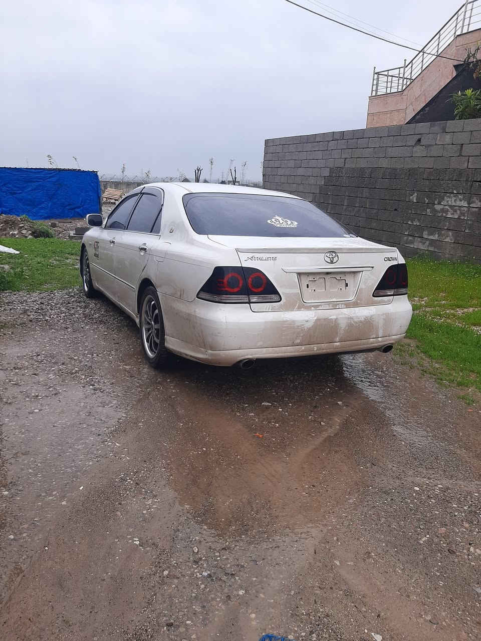 شاهینە بڕاوە 2005 ناوقەیسی دوکوشن کارەبای سوکان کارەبایی تەبرید ساردوو گەرم بەشەرت برێکی بەسراوە جامی هەڵگیراوە مەیکنەی 182بێ دوکەڵ 83هەزار ڕۆشتووە بەشەرتی گێڕ مەکینە سەقف کەڤەرگۆڕاو نەبێت چوار تایەو ویلی لۆکی بۆبەسراوە سعری 52وەرەقە *********** سپاس بۆ ئادمینی گوڵ
