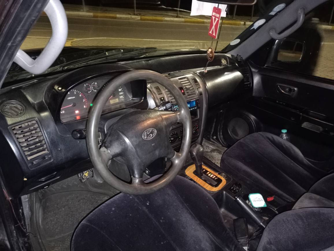 ھۆندا تریکان 
مۆدێل ٢٠٠٢ 
گێڕ ئۆتۆ ماتیک 
تەبرید بلاجکتۆر سویچ کۆنترۆڵ
سێ ڕیز کوشن 
چوار تایەی لۆک لۆک
گێڕ مەکینە کارەبایات بەشەرت 
گێڕ و مەکینەی vvtی ٣٠٠٠
ئاڕم پلاستیکی سلێمانی 
ئاڕم و ئەوەلیات و حیجز و غرامە بەشەرت 
گێڕ و مەکینە کامل سێرڤس کراوە نوقسانی تیانیە بەشەرتی دەفیتەر
سعری ٤٧ گەڵاو کەمێک معامەلە
سەیارەکە لەسلێمانیە 
گۆڕینەوەش ئەکەین بە شتێک بەدڵمان بێ
*********** السليمانية, العراق
