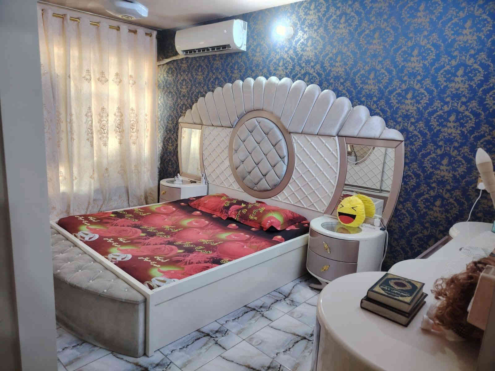 على بركة الله.. 
بيت للبيع بسعر مناسب طابو صرف 
سعر مناسب جدا طابو صرف. 
🏛️🏛️🏛️🏛️🏛️🏛️🏛️🏛️🏛️🏛️
بيت للبيع بسعر مناسب طابو  صرف حي الجهاد ديوان الضباط خلف أربع شوارع مباشرتا 100م 
يحتوي على..
🪶2 نوم 
🪶 صاله 
🪶 مطبخ 
🪶خدمات
نشر عدد الإعلان 192/90 دار
📞*********** وتساب 
📞*********** وتساب 
🎆الله يرزق الجميع..
🏛️🏛️🏛️🏛️🏛️🏛️🏛️🏛️🏛️🏛️
