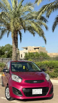 كيا بيكانتو 2014  صبغ باب وجاملغ عكس السايق  اثر شخط بدون دواخل بدون ف...