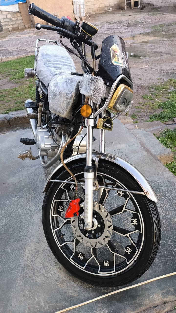 اسلام عليكم ماطور للبيع سولنيك موديل 2025 
محرك 150 شرط مامفتوح نشاط فولل
كهربائيات كلهه شغاله تواير جدد
ملاحضه تانكي مبدل السعر 570
وبي مجال للتواصل ***********
